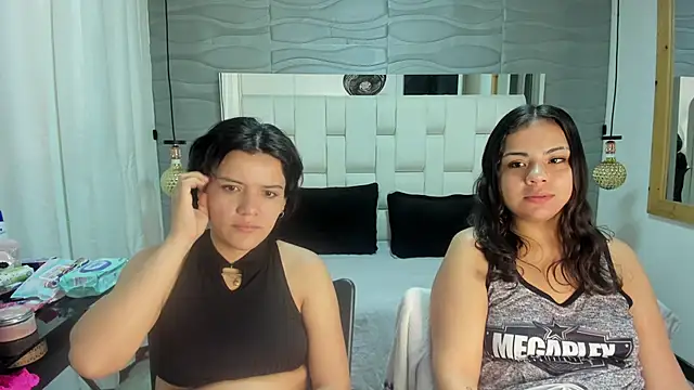 Snapshot of Veyra_sereny chatting on 04/07/26, 01:28 Veyra sereny online show from 04/07/26, 01:28