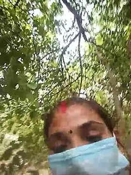 Snapshot of Seenu---Thakur chatting on 06/12/26, 09:08 Seenu---Thakur online show from 06/12/26, 09:08