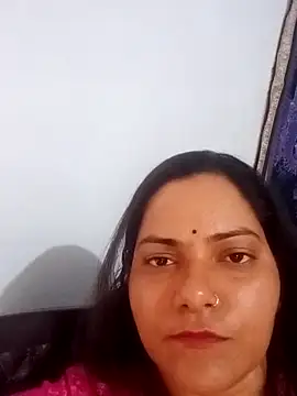 Snapshot of Anushka_Singh0 chatting on 03/07/26, 12:02 Anushka Singh0 online show from 03/07/26, 12:02