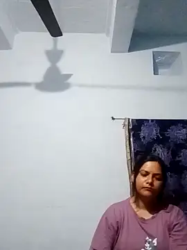 Snapshot of Anushka_Singh0 chatting on 03/08/26, 12:41 Anushka Singh0 online show from 03/08/26, 12:41