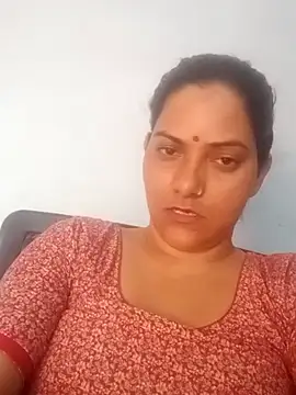 Snapshot of Anushka_Singh0 chatting on 03/09/26, 10:30 Anushka Singh0 online show from 03/09/26, 10:30