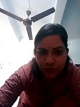 Snapshot of Anushka_Singh0 chatting on 03/14/26, 04:07 Anushka Singh0 online show from 03/14/26, 04:07