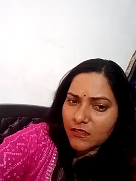 Snapshot of Anushka_Singh0 chatting on 03/16/26, 06:06 Anushka Singh0 online show from 03/16/26, 06:06