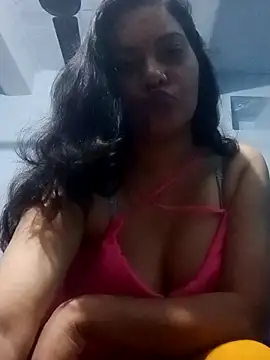 Snapshot of Anushka_Singh0 chatting on 03/18/26, 06:00 Anushka Singh0 online show from 03/18/26, 06:00