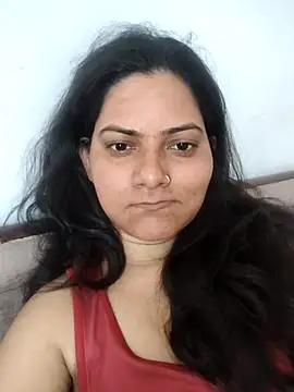 Snapshot of Anushka_Singh0 chatting on 03/22/26, 08:29 Anushka Singh0 online show from 03/22/26, 08:29