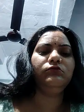 Snapshot of Anushka_Singh0 chatting on 03/22/26, 09:51 Anushka Singh0 online show from 03/22/26, 09:51