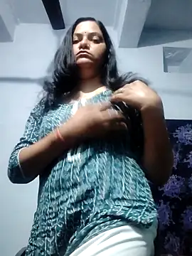 Snapshot of Anushka_Singh0 chatting on 03/24/26, 06:24 Anushka Singh0 online show from 03/24/26, 06:24
