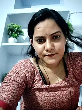 Snapshot of Anushka_Singh0 chatting on 05/10/26, 05:29 Anushka Singh0 online show from 05/10/26, 05:29
