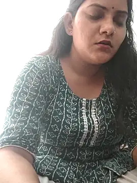 Snapshot of Anushka_Singh0 chatting on 05/15/26, 06:42 Anushka Singh0 online show from 05/15/26, 06:42