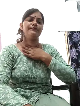 Snapshot of Anushka_Singh0 chatting on 06/03/26, 04:59 Anushka Singh0 online show from 06/03/26, 04:59