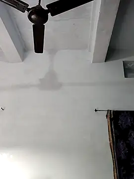 Anushka Singh0 online show from 07/14/26, 12:33