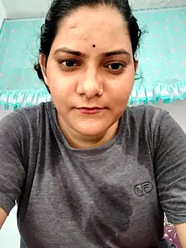 Anushka Singh0 online show from 07/25/26, 07:39