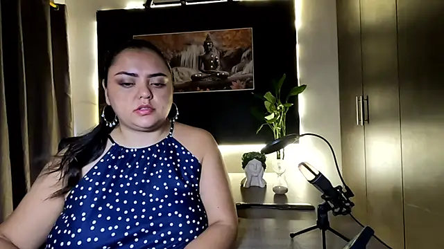 AzaraOnyx online show from 07/08/26, 01:15