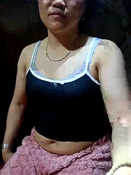 Snapshot of nelina_12345 chatting on 03/14/26, 11:32 nelina 12345 online show from 03/14/26, 11:32
