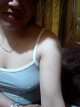 Snapshot of nelina_12345 chatting on 04/08/26, 03:01 nelina 12345 online show from 04/08/26, 03:01