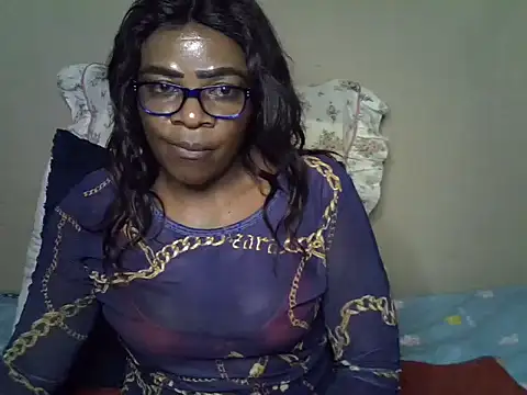 Snapshot of CASSANDRASTONE46xxx chatting on 06/11/26, 05:44 CASSANDRASTONE46xxx online show from 06/11/26, 05:44