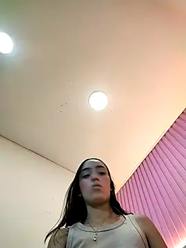 Snapshot of LolaWhite chatting on 03/18/26, 07:33 LolaWhite online show from 03/18/26, 07:33