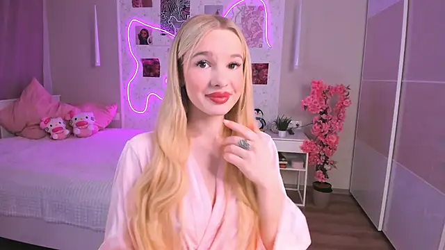 Snapshot of Ella_Lane chatting on 03/07/26, 03:03 Ella Lane online show from 03/07/26, 03:03
