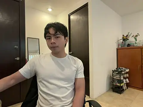 Snapshot of BentoBoxxx chatting on 03/13/26, 01:18 BentoBoxxx online show from 03/13/26, 01:18