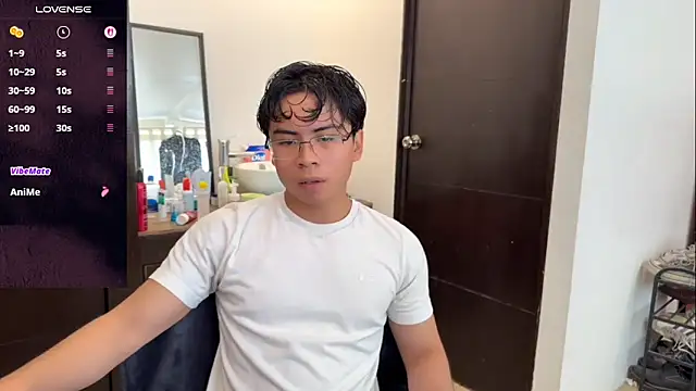 Snapshot of BentoBoxxx chatting on 06/10/26, 05:56 BentoBoxxx online show from 06/10/26, 05:56