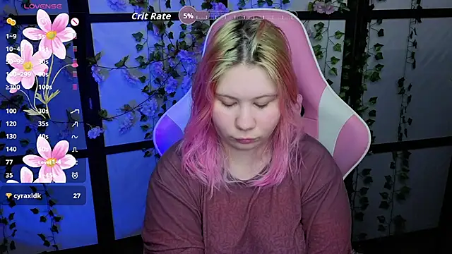 Snapshot of kitsune_little chatting on 04/22/26, 11:06 kitsune little online show from 04/22/26, 11:06