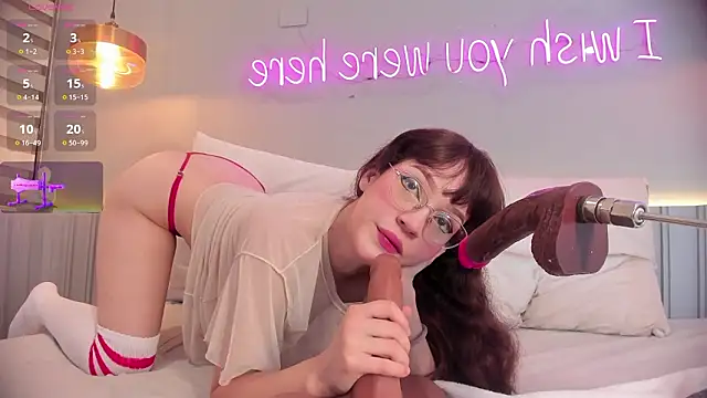 Snapshot of sally_monroe chatting on 03/18/26, 10:51 sally monroe online show from 03/18/26, 10:51
