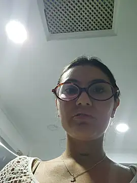 Snapshot of Roma_xxx chatting on 03/17/26, 11:19 Roma xxx online show from 03/17/26, 11:19