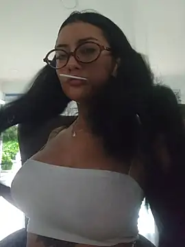 Snapshot of Roma_xxx chatting on 04/14/26, 10:05 Roma xxx online show from 04/14/26, 10:05