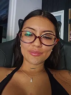 Snapshot of Roma_xxx chatting on 05/09/26, 09:42 Roma xxx online show from 05/09/26, 09:42