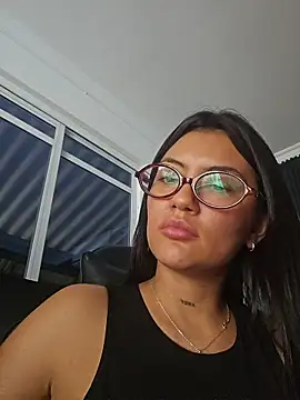 Snapshot of Roma_xxx chatting on 06/04/26, 08:59 Roma xxx online show from 06/04/26, 08:59