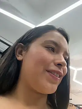 Snapshot of Miss_Bella_Flame chatting on 04/08/26, 04:40 Miss Bella Flame online show from 04/08/26, 04:40