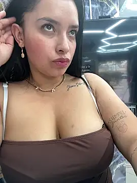 Miss Bella Flame online show from 07/28/26, 06:20
