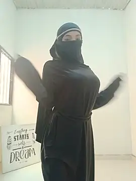 aminaa  online show from 07/08/26, 06:01