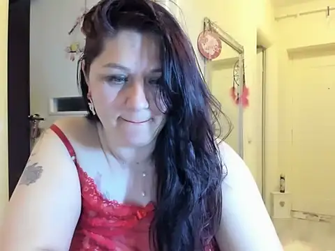 Snapshot of EVELYNA88 chatting on 03/10/26, 10:15 EVELYNA88 online show from 03/10/26, 10:15