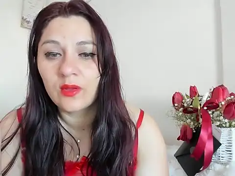 Snapshot of EVELYNA88 chatting on 03/12/26, 10:21 EVELYNA88 online show from 03/12/26, 10:21