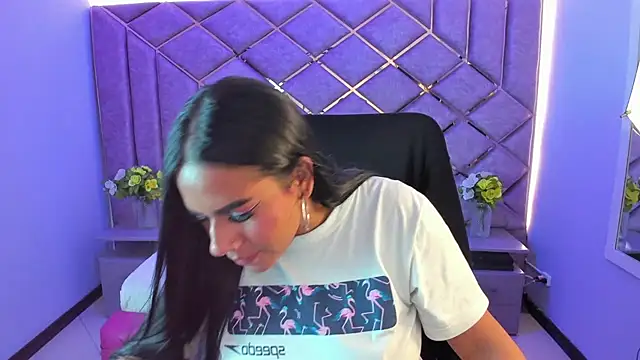 Scarlett Moom online show from 06/12/26, 04:00