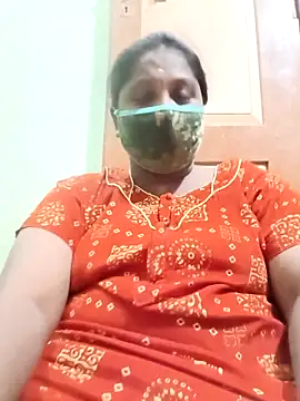 Snapshot of tamilkaviya431 chatting on 04/17/26, 03:26 tamilkaviya431 online show from 04/17/26, 03:26