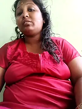 Snapshot of tamilkaviya431 chatting on 05/06/26, 01:14 tamilkaviya431 online show from 05/06/26, 01:14