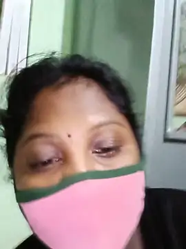 Snapshot of tamilkaviya431 chatting on 05/22/26, 12:07 tamilkaviya431 online show from 05/22/26, 12:07