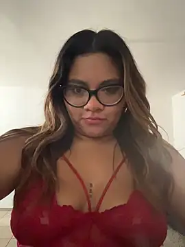Snapshot of ludmila_x chatting on 06/07/26, 05:06 ludmila x online show from 06/07/26, 05:06