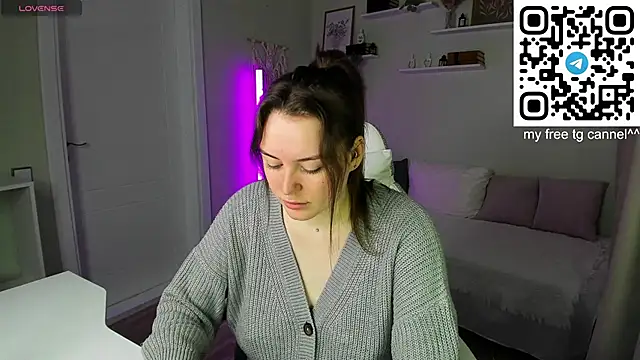 Snapshot of Laura_CollinsS chatting on 06/02/26, 12:45 Laura CollinsS online show from 06/02/26, 12:45