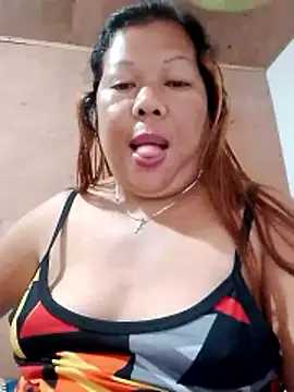 Snapshot of chubbysexy28 chatting on 02/21/26, 08:26 chubbysexy28 online show from 02/21/26, 08:26