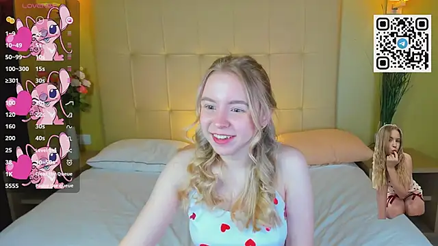 Snapshot of Linda__Bloom chatting on 03/18/26, 01:20 Linda Bloom online show from 03/18/26, 01:20