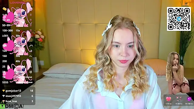 Snapshot of Linda__Bloom chatting on 03/19/26, 01:09 Linda Bloom online show from 03/19/26, 01:09