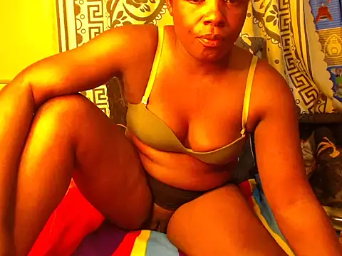 Snapshot of MissBrownxx03 chatting on 03/18/26, 11:52 MissBrownxx03 online show from 03/18/26, 11:52
