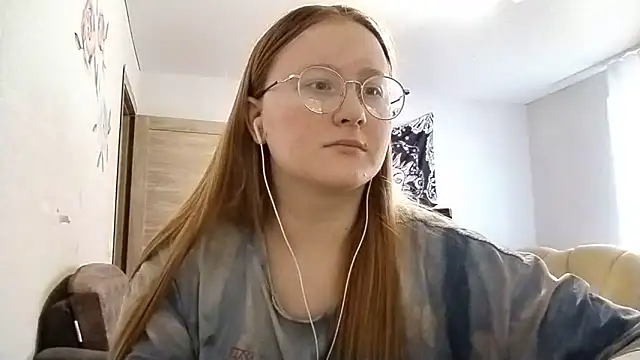 Snapshot of AnikaLipps chatting on 03/02/26, 02:13 AnikaLipps online show from 03/02/26, 02:13