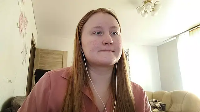 Snapshot of AnikaLipps chatting on 03/19/26, 01:04 AnikaLipps online show from 03/19/26, 01:04