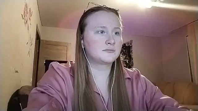 Snapshot of AnikaLipps chatting on 04/02/26, 10:07 AnikaLipps online show from 04/02/26, 10:07
