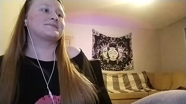 Snapshot of AnikaLipps chatting on 04/18/26, 02:59 AnikaLipps online show from 04/18/26, 02:59