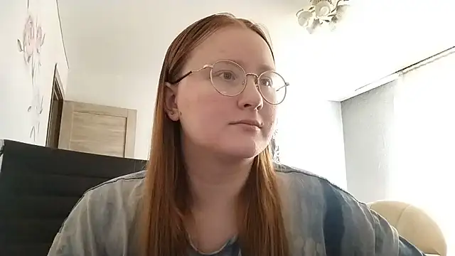 AnikaLipps online show from 06/27/26, 12:10